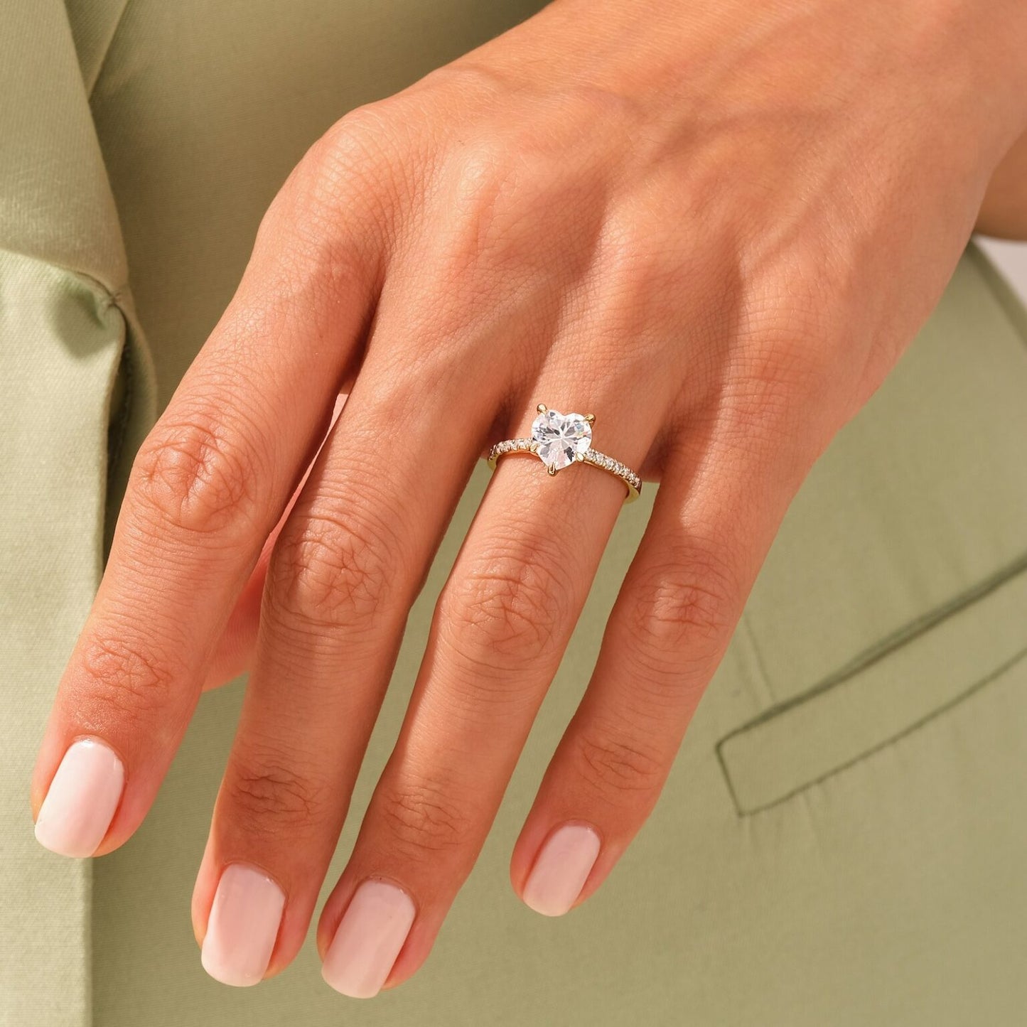 Heart Diamond pavé ring