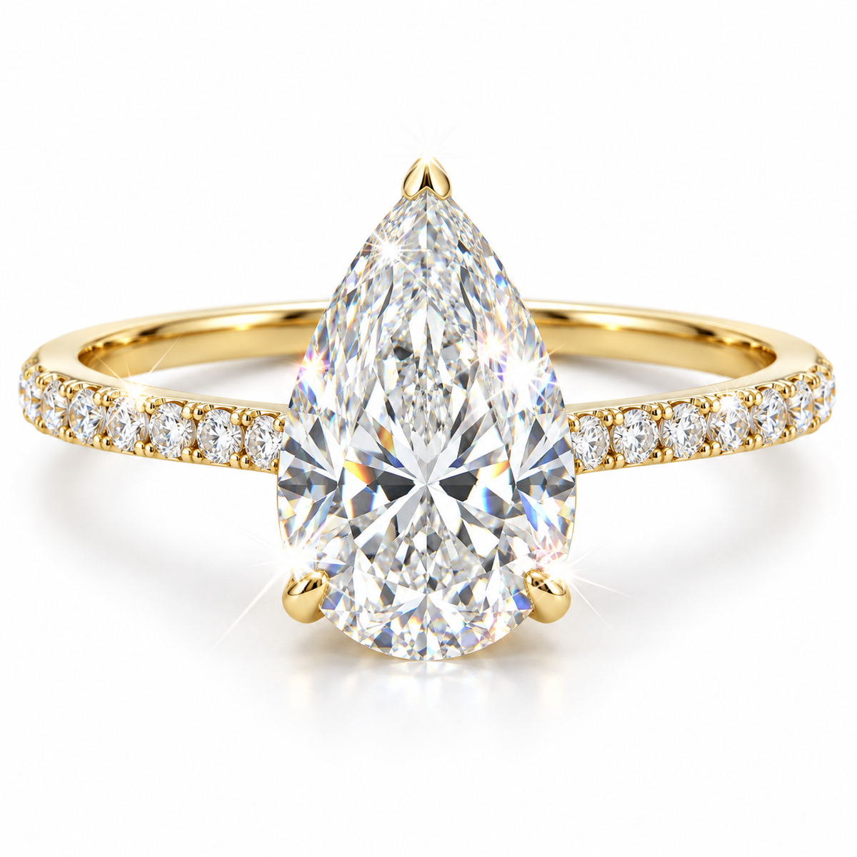 Anillo pavé de diamante talla pera
