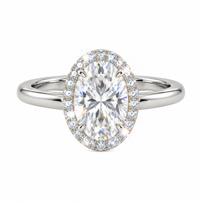 Anillo con halo ovalado