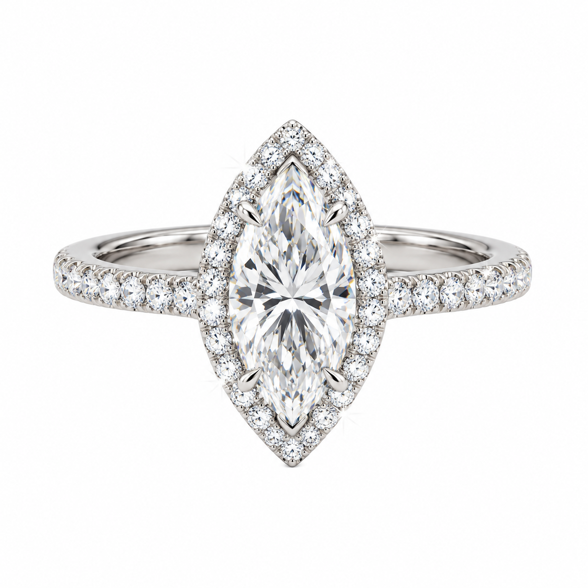 Anillo Marquesa con Halo y Pavé