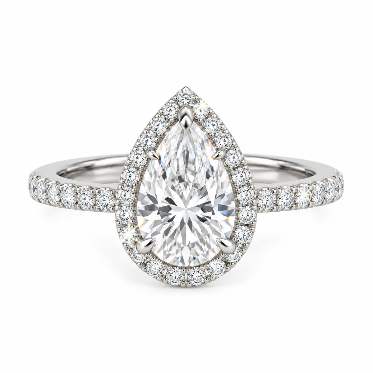 Anillo pavé con halo de pera