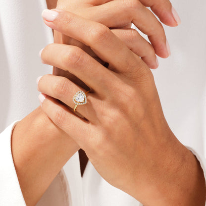 Heart halo ring