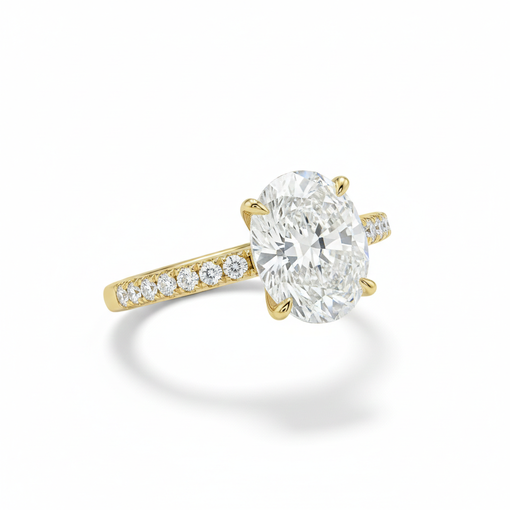 Oval Diamond pavé ring