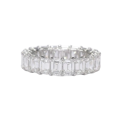 Full eternity ring emerald shape