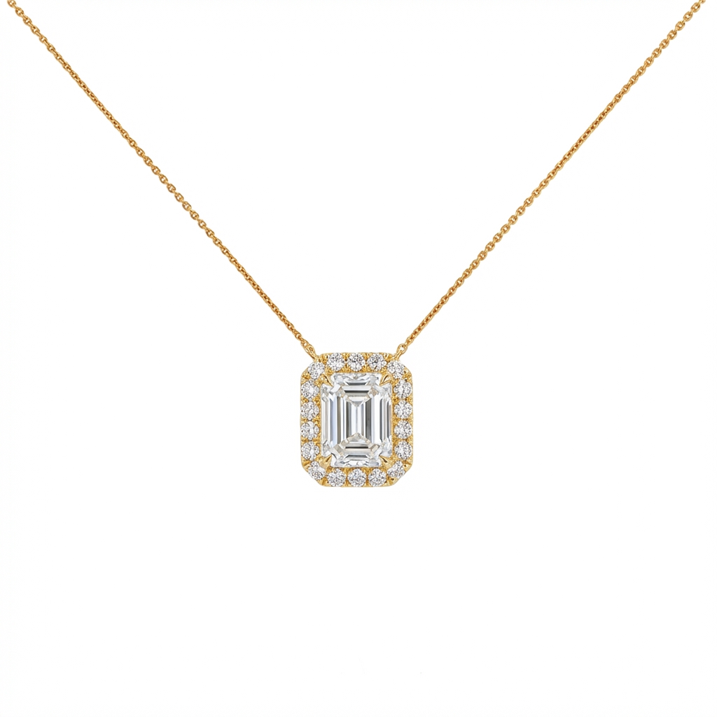 Emerald pendant halo solitarire