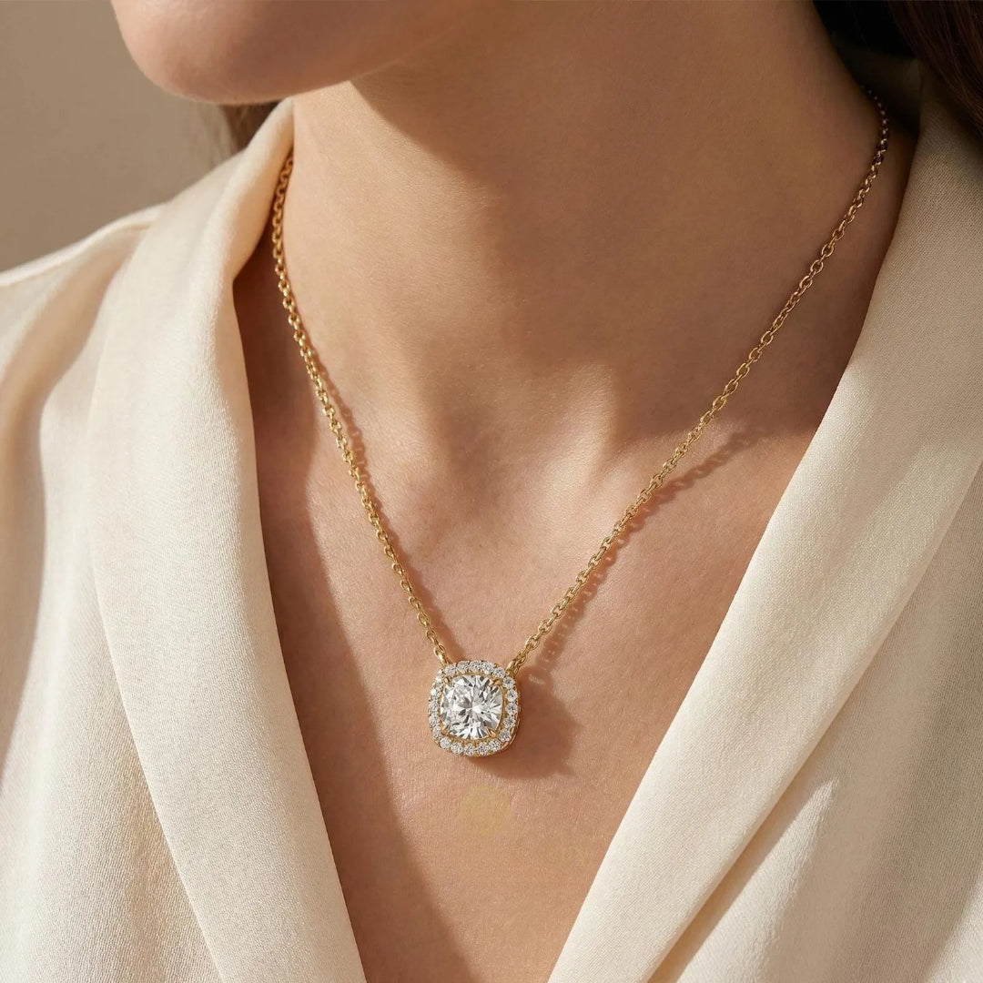 Halo pendant cushion cut